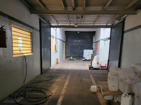 Oficina en Venta con 2 cocheras