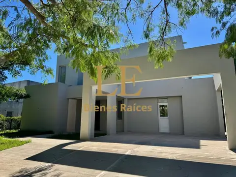 Casa en Venta al Noreste