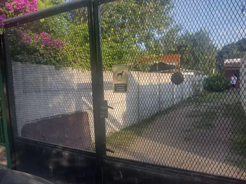 CASA EN VENTA BARRIO PERUZZOTTI PILAR