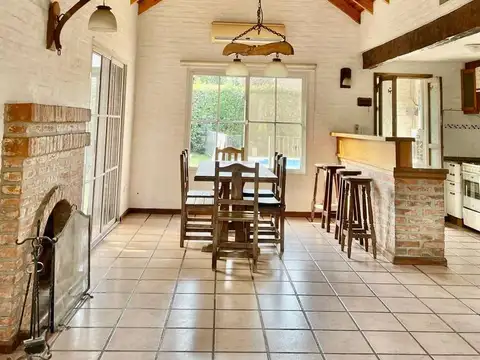Casa en Venta en Campos De Echeverria, USD 200.000