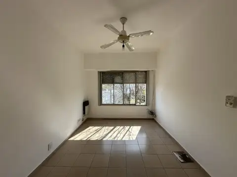 Casa en Alquiler con 1 cochera