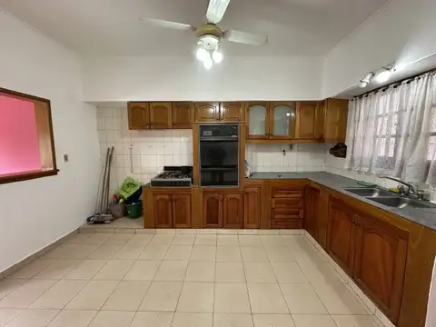Casa en Alquiler en Quilmes Oeste, $ 780.000