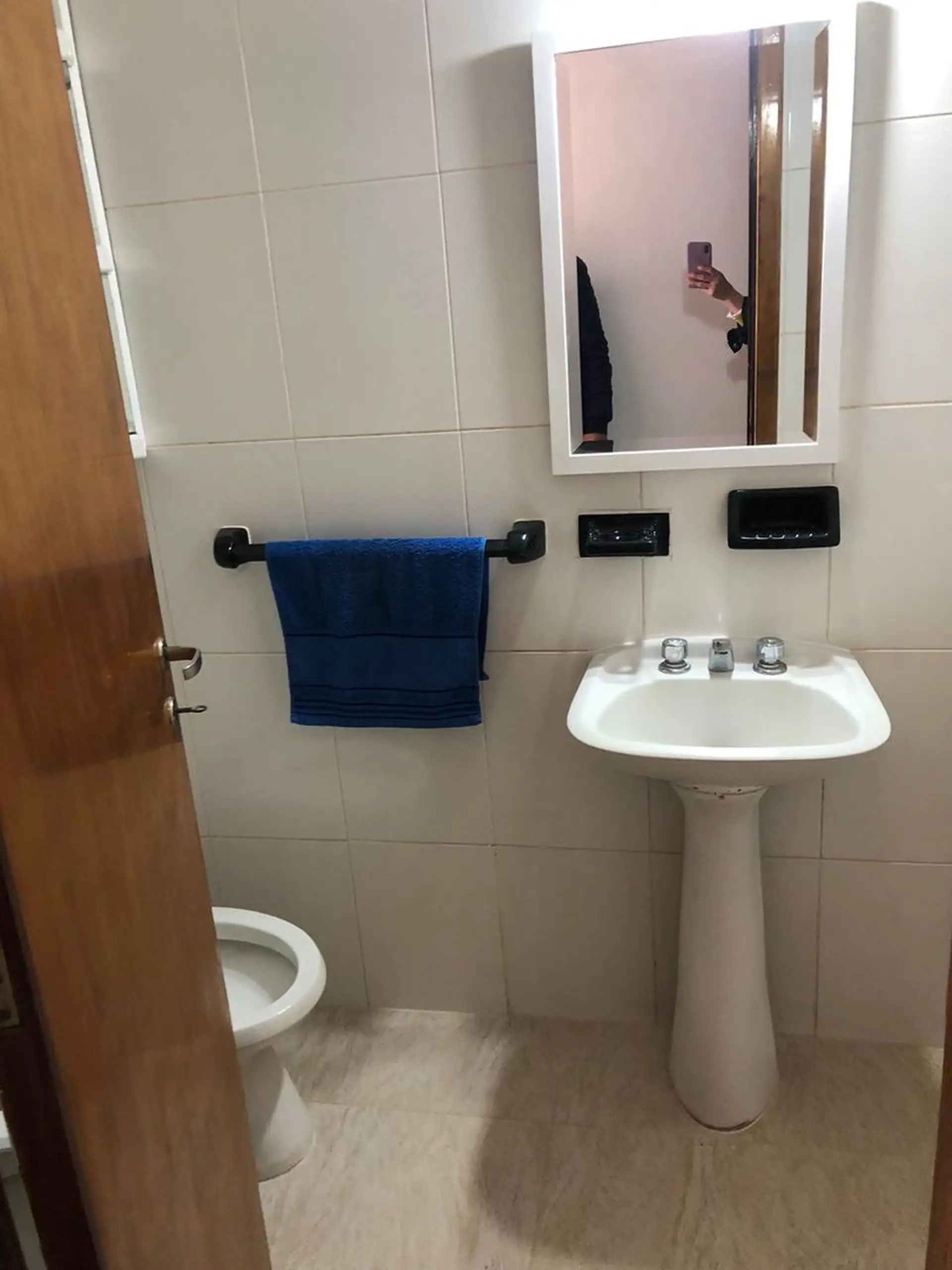 VENDO PH 3 ambientes al frente con entrada independiente