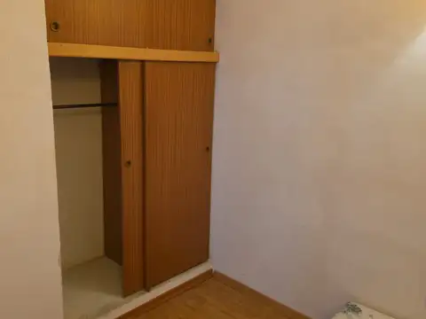 Depto Tipo Casa en Alquiler de 4 ambientes