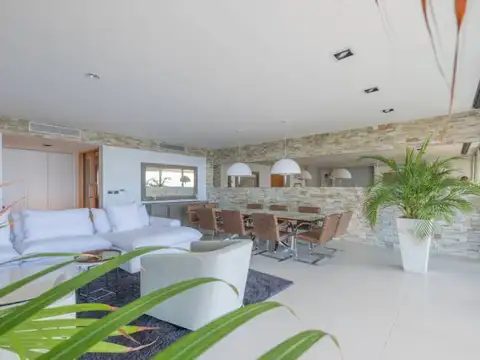 Departamento 6 ambientes con 5 baños