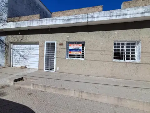 CASA EN ALQUILER  2 DORMITORIOS ARGÜELLO