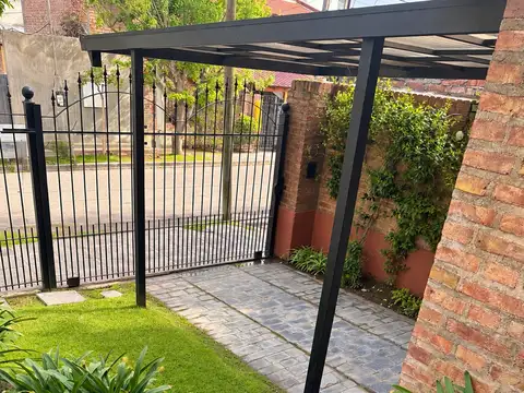 Casa en Alquiler de 3 dormitorios