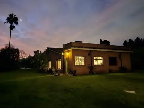 Casa Con Pileta y Quincho en Reserva Natural Links Erratchu - Ezeiza