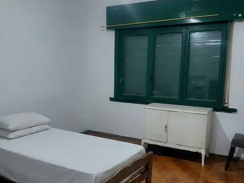 Depto Tipo Casa en Alquiler en Banfield, $ 750.000