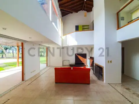 Ruta 2 100, Piso 0