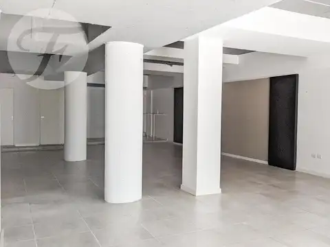 Local en Venta en Recoleta, USD 480.000