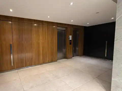 Zapiola 2300, Piso 5