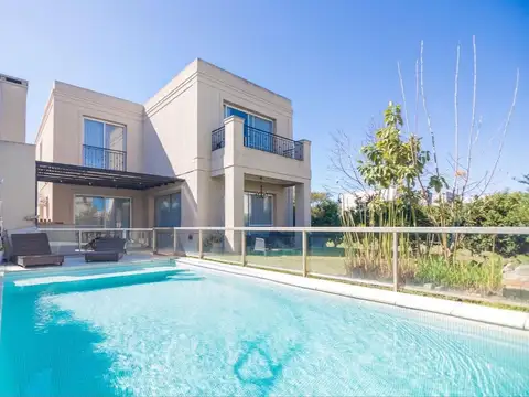 Casa en Tipas en Venta