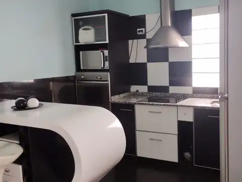 VENTA CASA 3 AMBIENTES MORENO