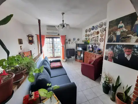 Depto Tipo Casa 3 ambientes con 1 baño