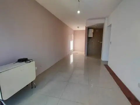 Independencia 5000, Piso 6