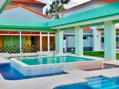 Terreno en Venta de 8300,0 m2