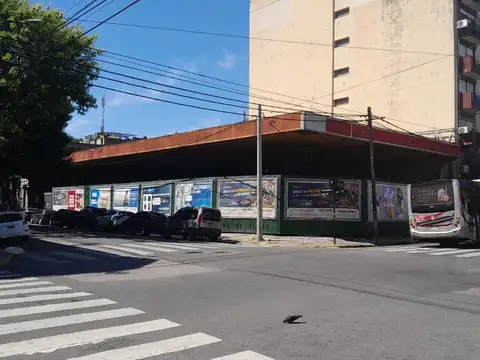 Galpon en Alquiler 23  mts Frente