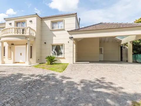 Casa 7 ambientes en venta barrio privado Septiembre Escobar con financiación