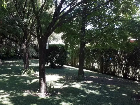 Terreno en Venta en Villa Gobernador Udaondo, USD 90.000