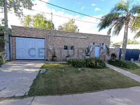 SE VENDE CASA EN BELLA ITALIA