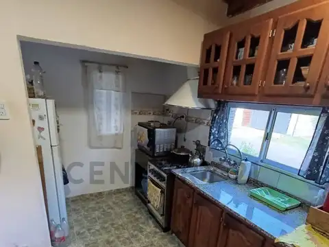 Casa 5 ambientes con 1 baño