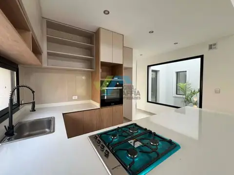 Casa  en Venta en Santa Elisa, Pilar del Este, Pilar