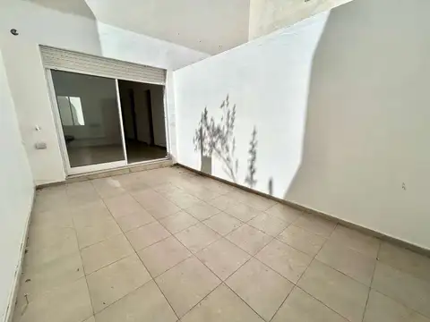 pasaje noruega 3200, Piso PB