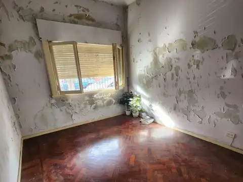 Depto Tipo Casa 5 ambientes con 1 baño