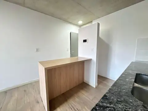 VENTA  Departamento de un amb a estrenar! Castelar Norte