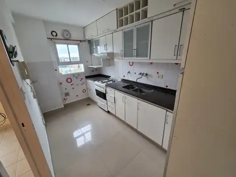Departamento en Alquiler con 1 cocheras