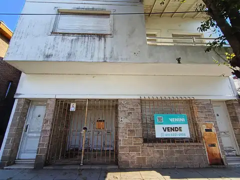 Lisandro la torre al 400 vicente lopez