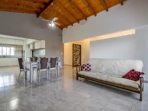 Casa en Venta en Arroyo Seco, USD 146.000