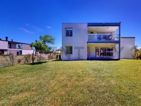 Haras del Mar 100, Piso 0