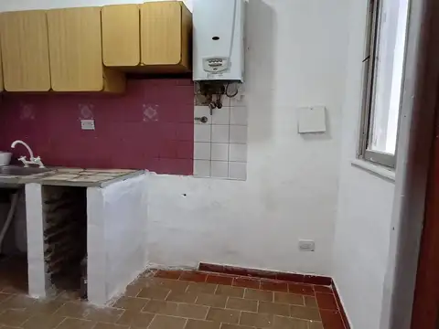 Depto Tipo Casa en Alquiler en Wilde, $ 600.000