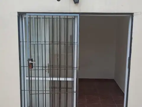 Casa en Alquiler en Pilar, $ 890.000