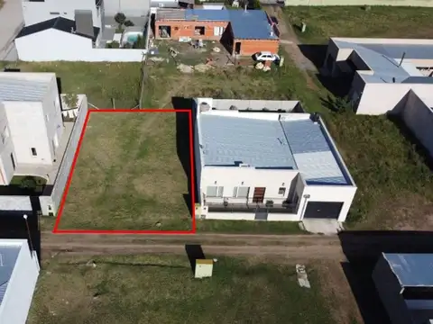 VENTA LOTE  EN BARRIO LAS CASUARINAS