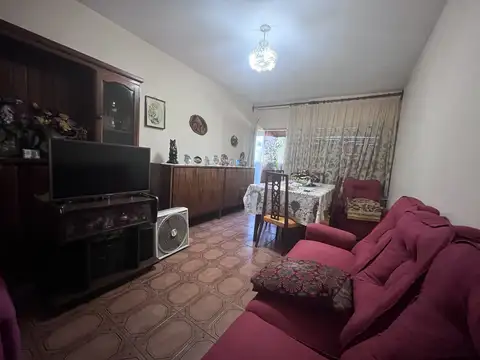 calle 51A e/ 132 y 133 3200, Piso 2