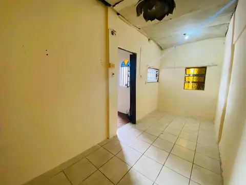 Depto Tipo Casa 5 ambientes con 1 baño