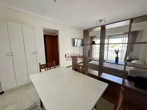 Gascon 1400, Piso 4