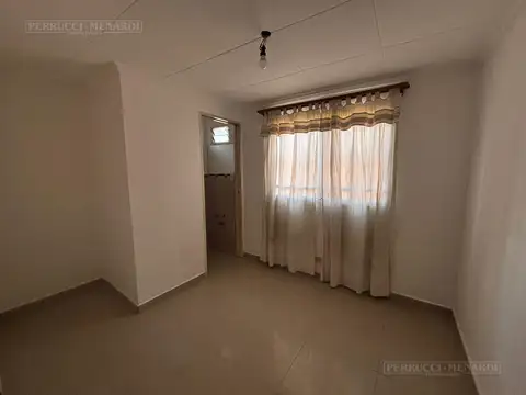 Depto Tipo Casa en Alquiler en Villa Ballester, $ 650.000