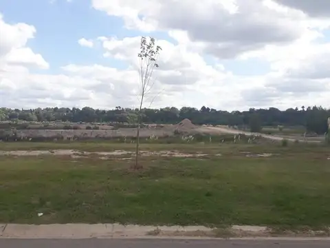 Lote al río en etapa 3 de El Naudir