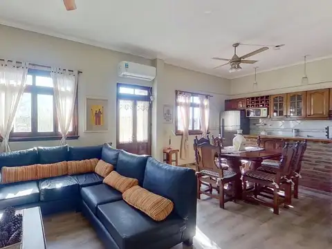 Depto Tipo Casa en Venta de 4 ambientes
