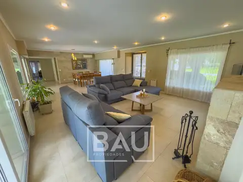 Casa 6 ambientes con 6 baños