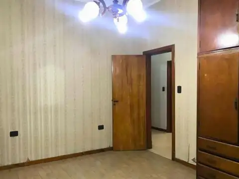 Casa en Venta en Quilmes, USD 180.000