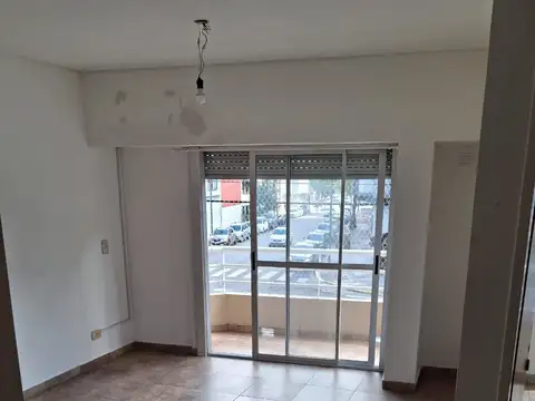Andrés Lamas 1000, Piso 1
