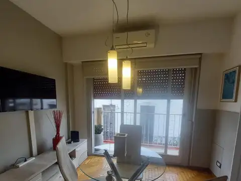 Dto a nuevo 1 amb. con cocina separada y balcon AMOBLADO