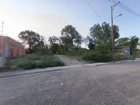 VENTA - TERRENO  450 m2- UNQUILLO