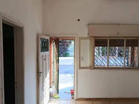 Depto Tipo Casa en Alquiler de 2 dormitorios