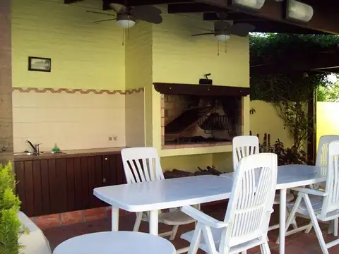 Casa - ALQUILER_TEMPORAL - Uruguay, PLAYA MANSA PUNTA DEL ESTE